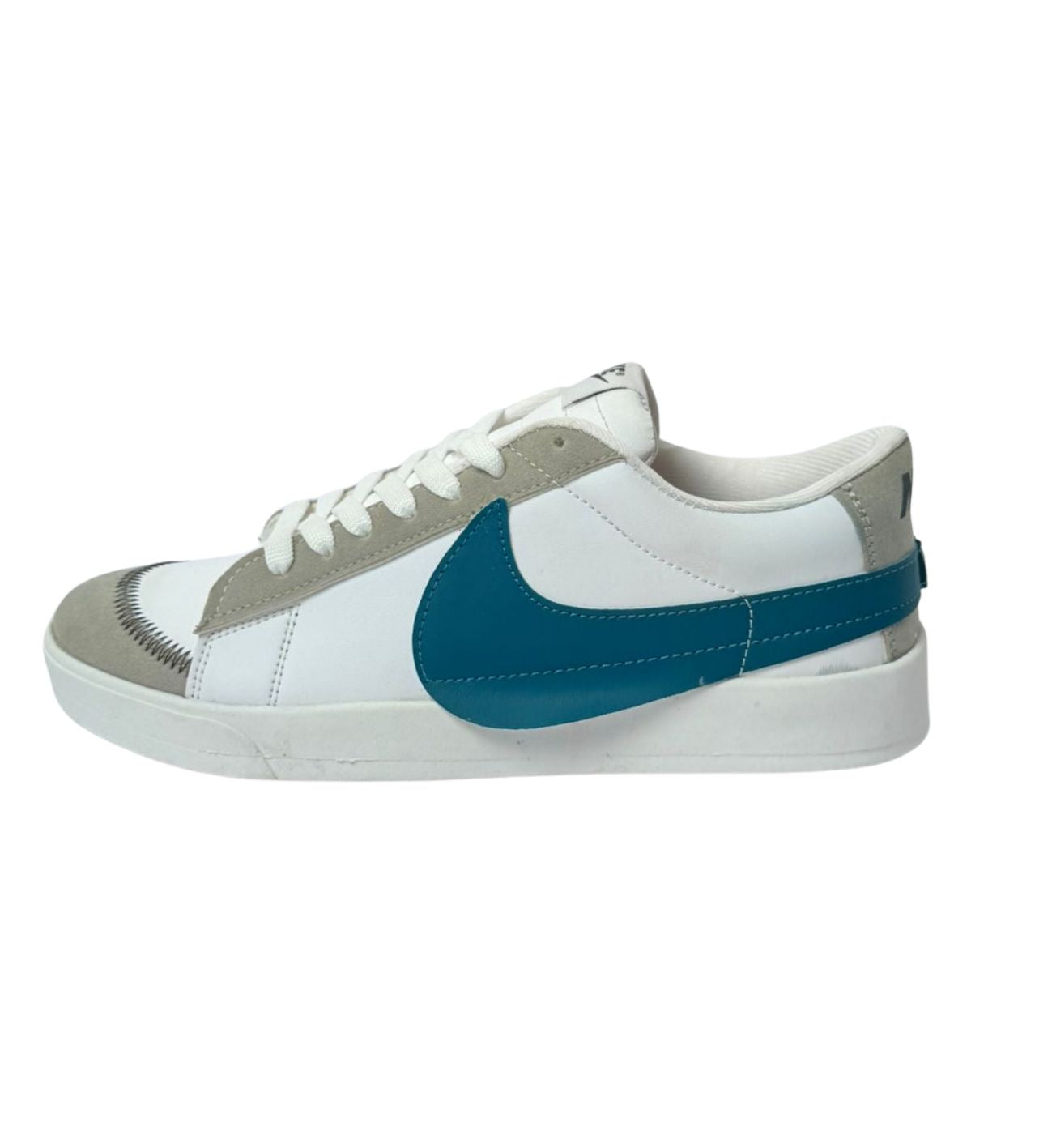 Nike Blazer Low ’77 Jumbo Summit White Suede Trail