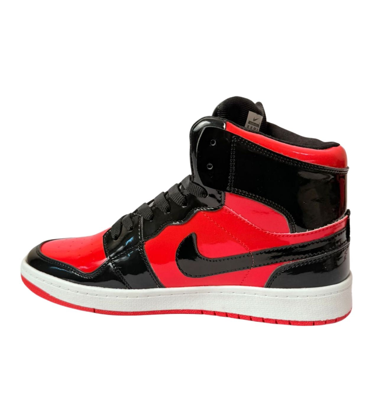 Retro High Og Bred  Black/Varsity Red- White