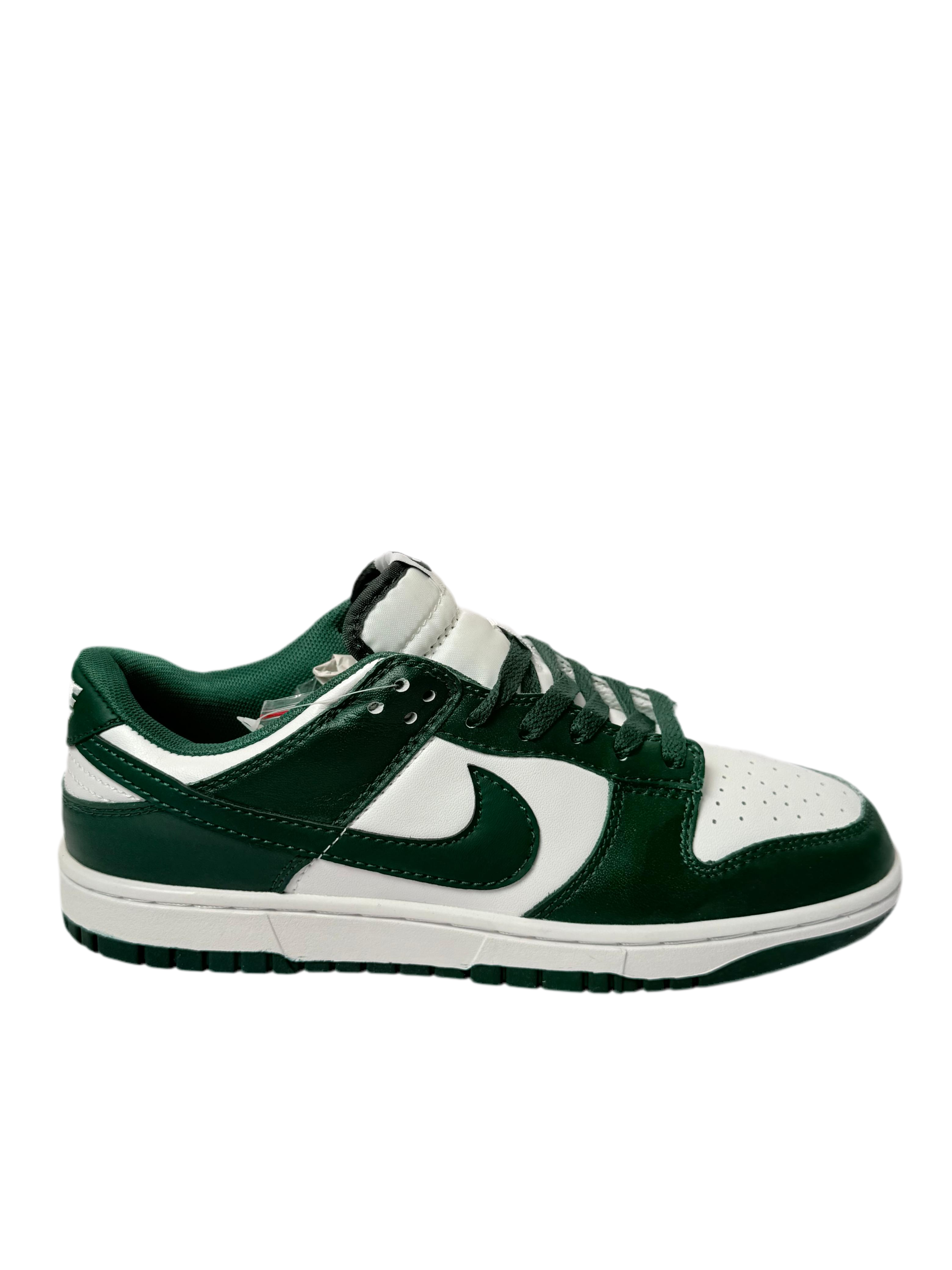 Nike Dunk Low "Michigan State"
